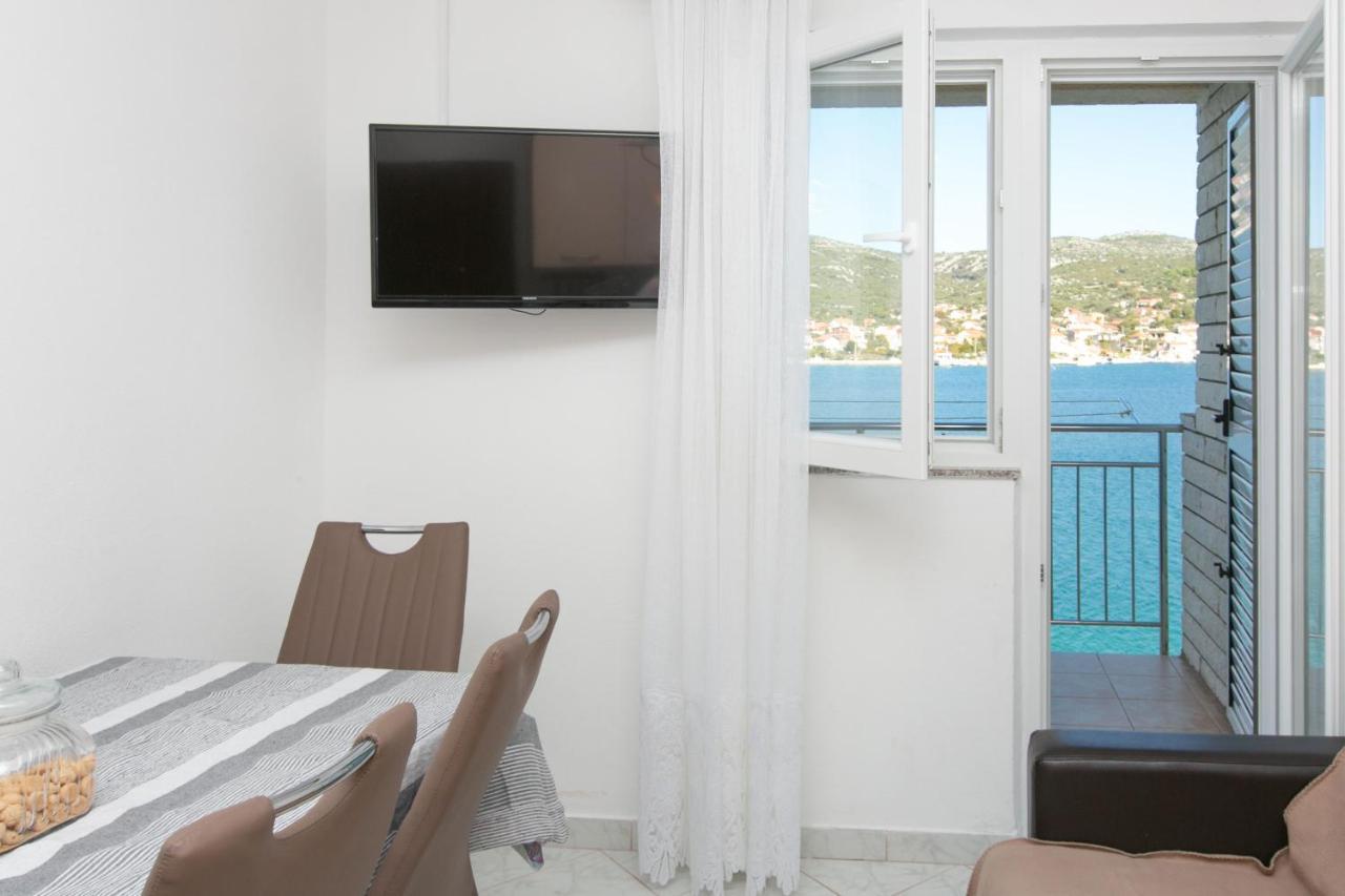 Apartments Babin Vinisce Exterior foto