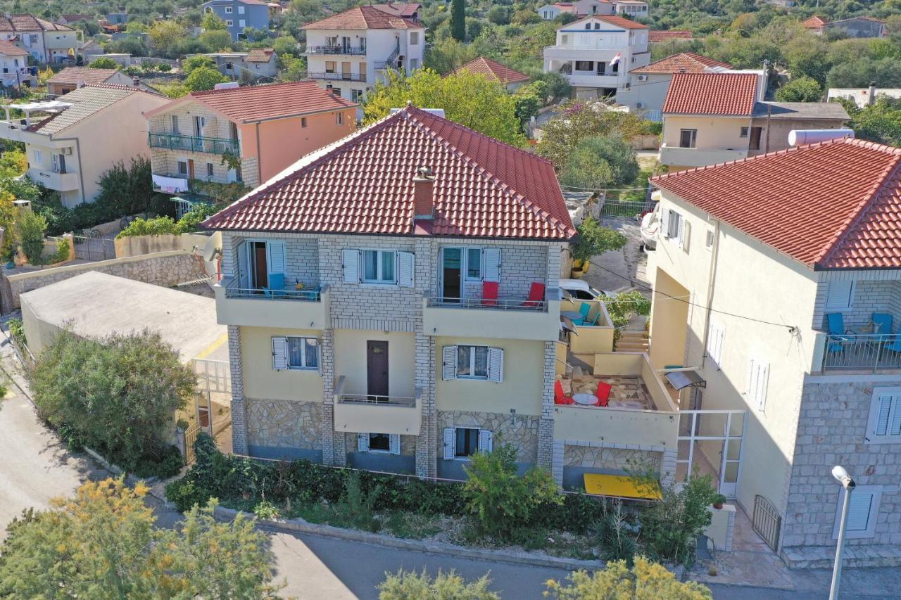 Apartments Babin Vinisce Exterior foto