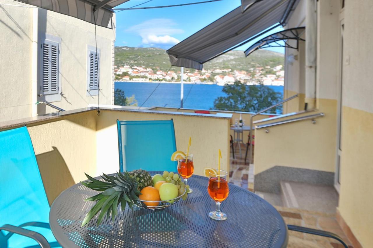 Apartments Babin Vinisce Exterior foto