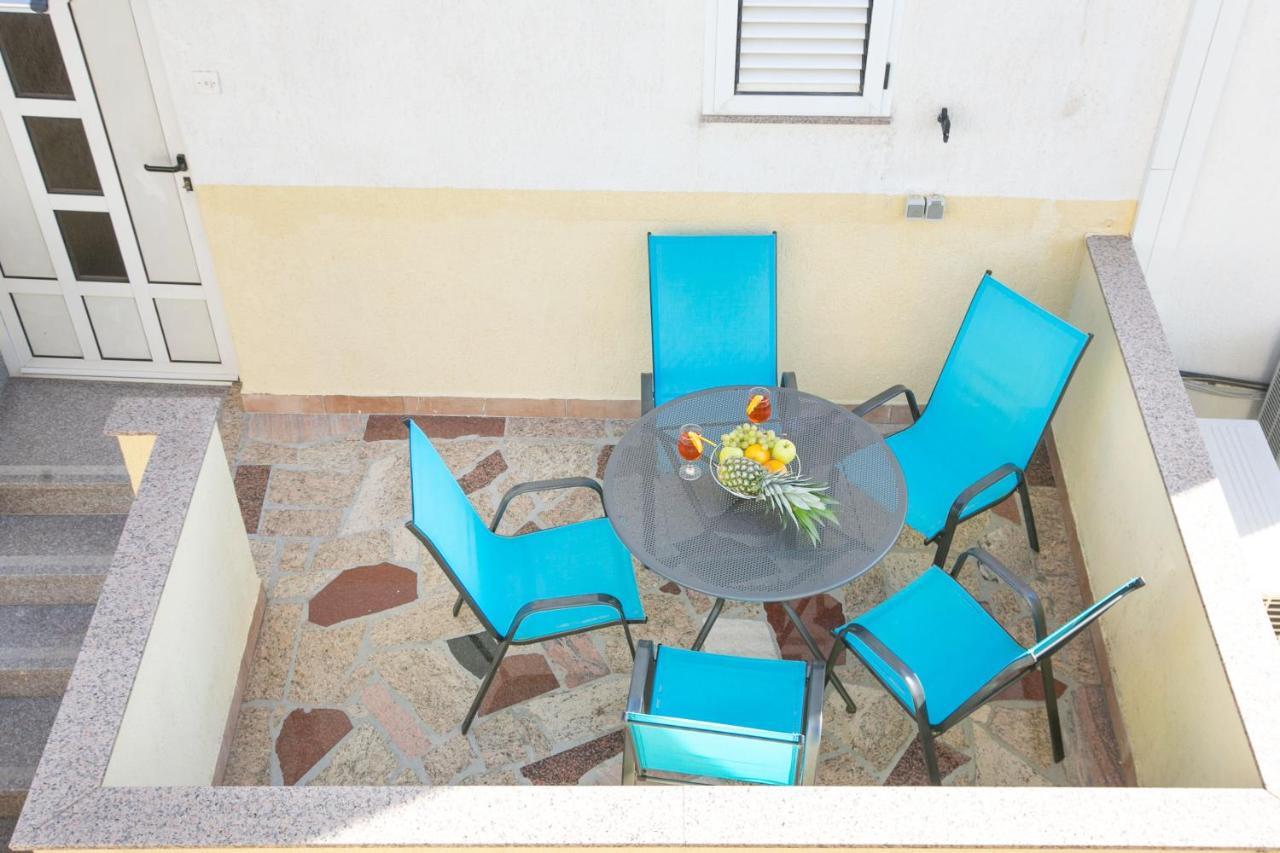 Apartments Babin Vinisce Exterior foto